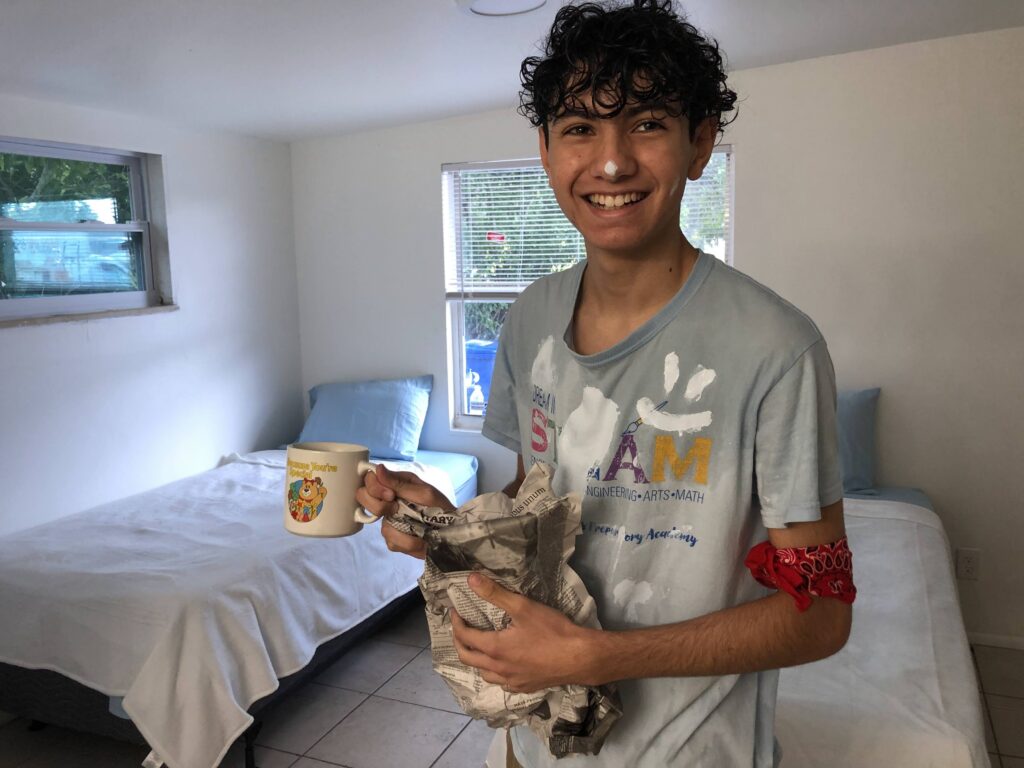 The homeless Projects high school painting volunteers